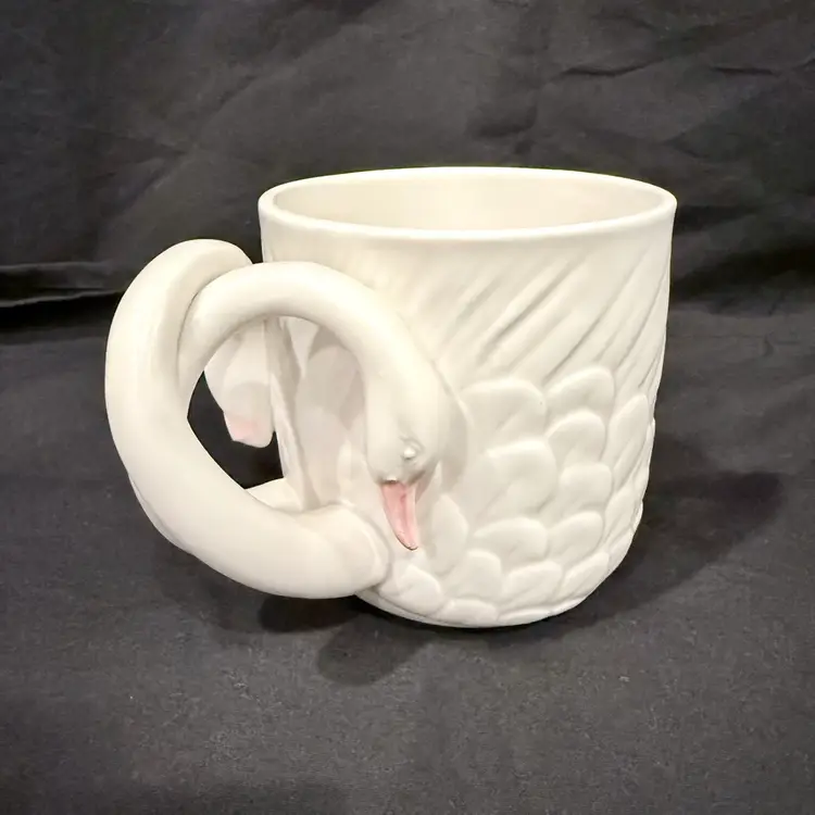Fitz & Floyd Two Swans Entwined Neck Handle Porcelain Coffee Mug