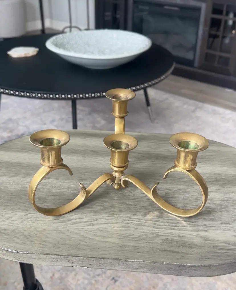 Vtg Solid Brass Candelabra 3 Arm 4 Candle Holder Table Centrepiece