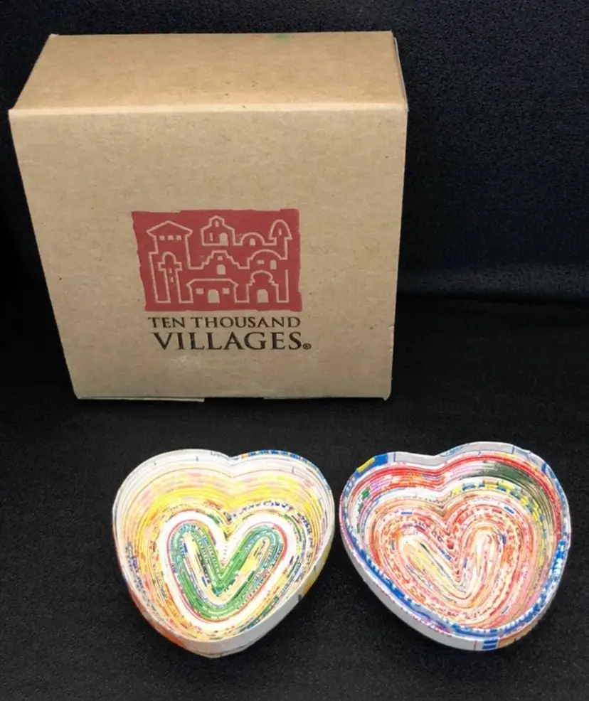 Ten Thousand Villages Hand-Crafted Heart Shaped Trinket Dishes