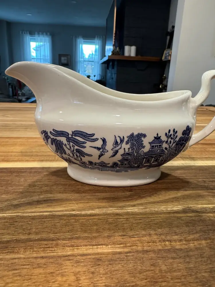 Churchill Blue Willow Gravy Boat