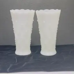 #1155 Vintage Set Of White Milk Glass Vases, Dots & Arrows Or Pearls And Tears, Some Call Them Wedding Vases