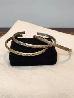 Set of 3 bangle bracelets