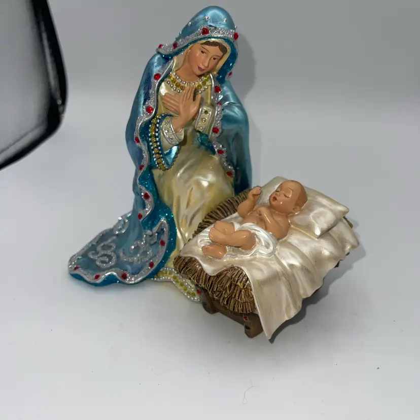HAWTHORNE VILLAGE Mary And Baby Jesus The Jeweled Nativity Collection Figurine