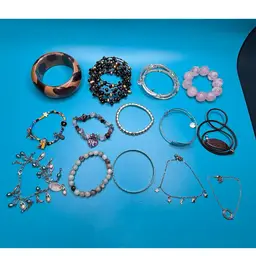Lot Of 14 Various Bracelets Bangle Stretch Adjustable And Wrap
