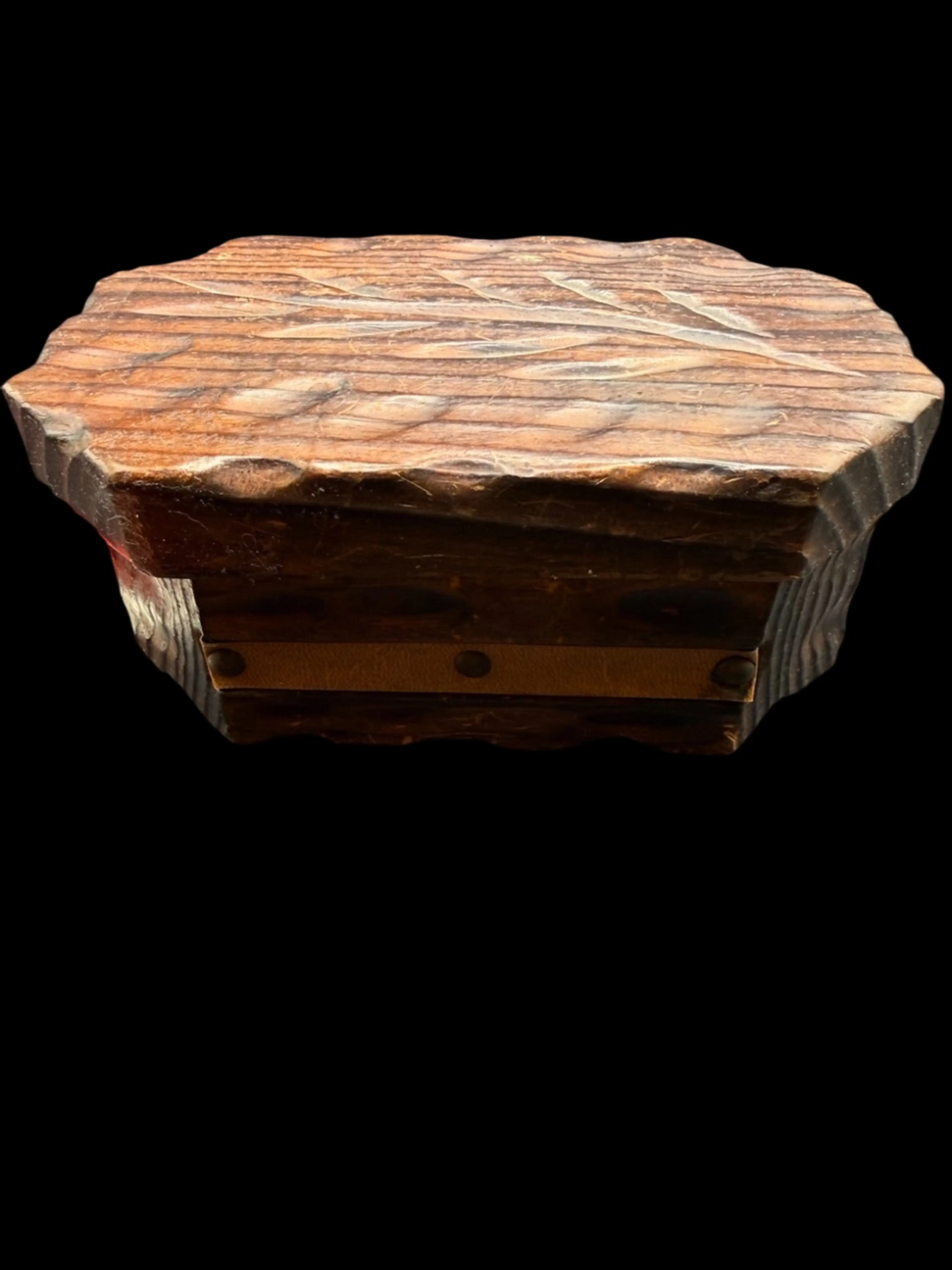 Image 2 of 7