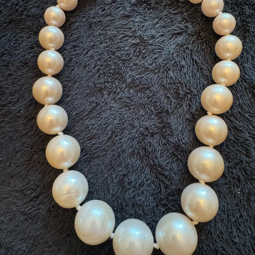 Vintage Faux Pearls W/ Magnetic Clasp