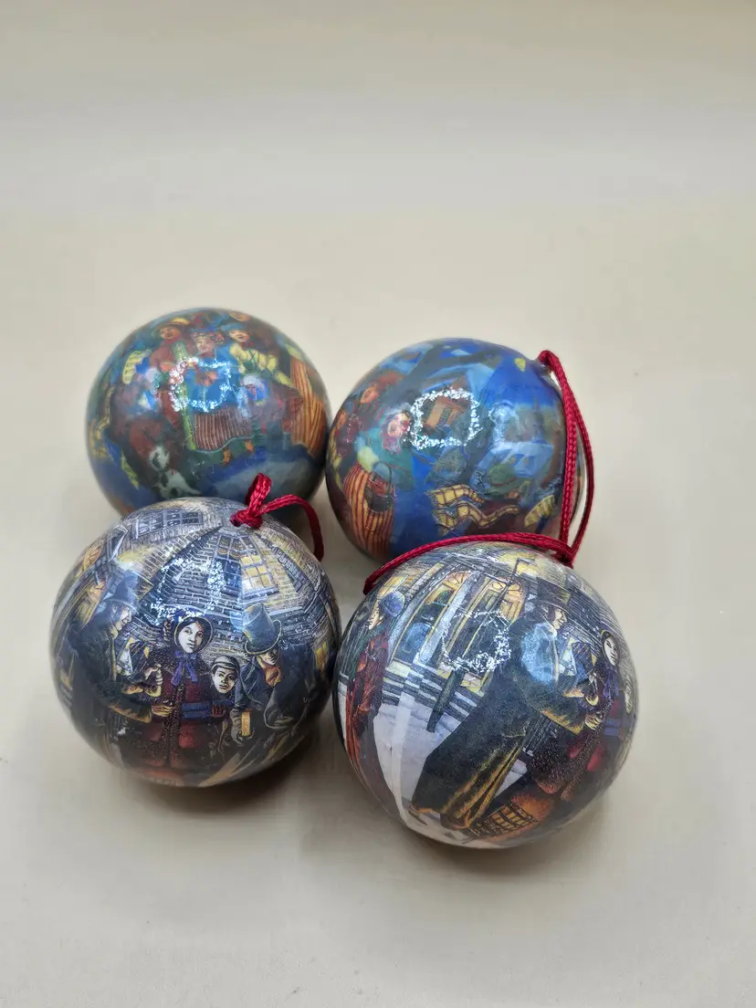 Lot of 4 Paper Ornaments Dark Blue Old Fashioned Carolers