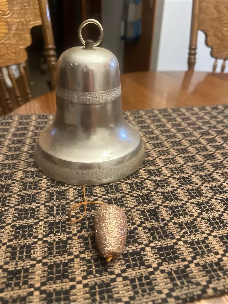 Vtg Christmas Hanging Metal Bell Pull Cord Music Box Plays Made In Japan