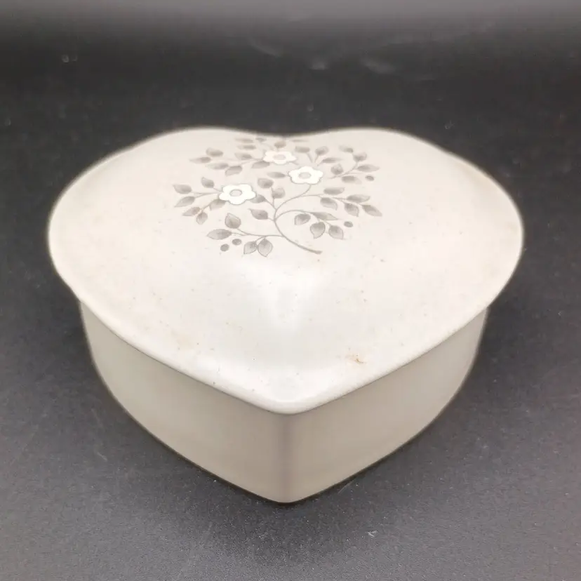 Pfaltzgraf heart trinket box