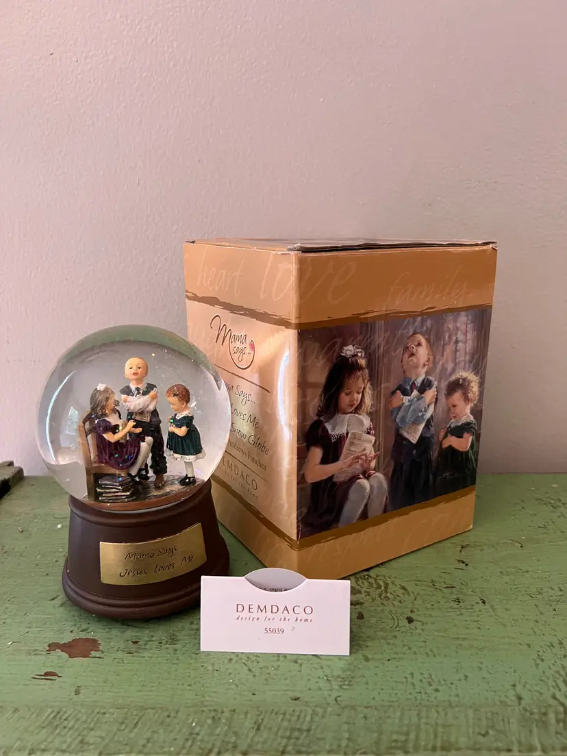 Mama Says... "Jesus Loves Me" Musical Snow Globe, Kathy Andrews Finchers. Original Box. Cute Home Decor