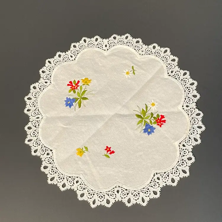10” Floral White Doily