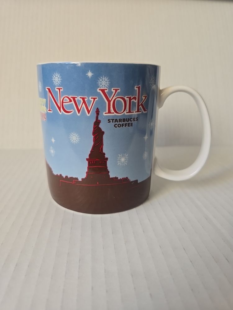 Starbucks “Happy Holidays New York” 2009 Mug — 16 oz — NYC Skyline & Liberty