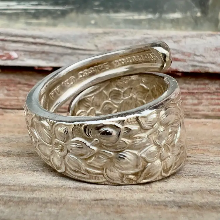 Spoon Ring Silver Plate Narcissus Pattern Size 9 Pictured Adjustable Up/Down