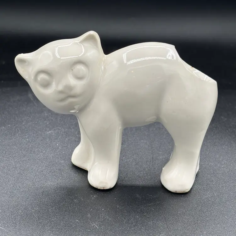 Vintage planter - Morton white cat