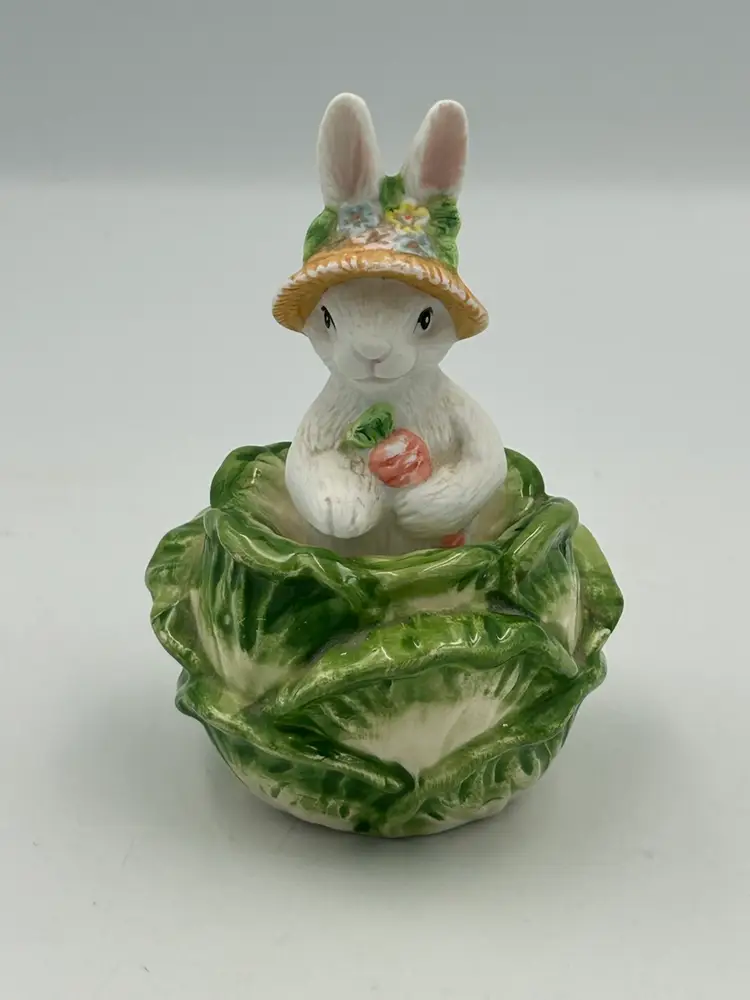 Vintage Cabbage And Bunny In Bonnet Salt And Pepper Shaker Set