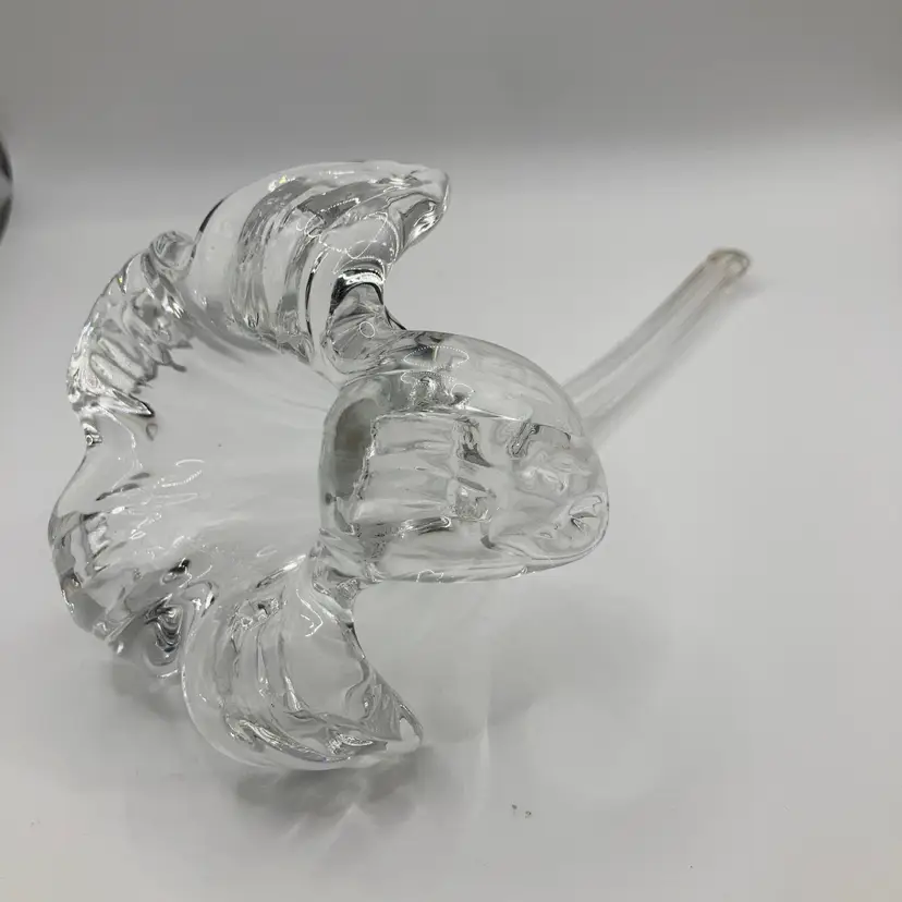 Glass Flower Shaped Vase! 7” Long!