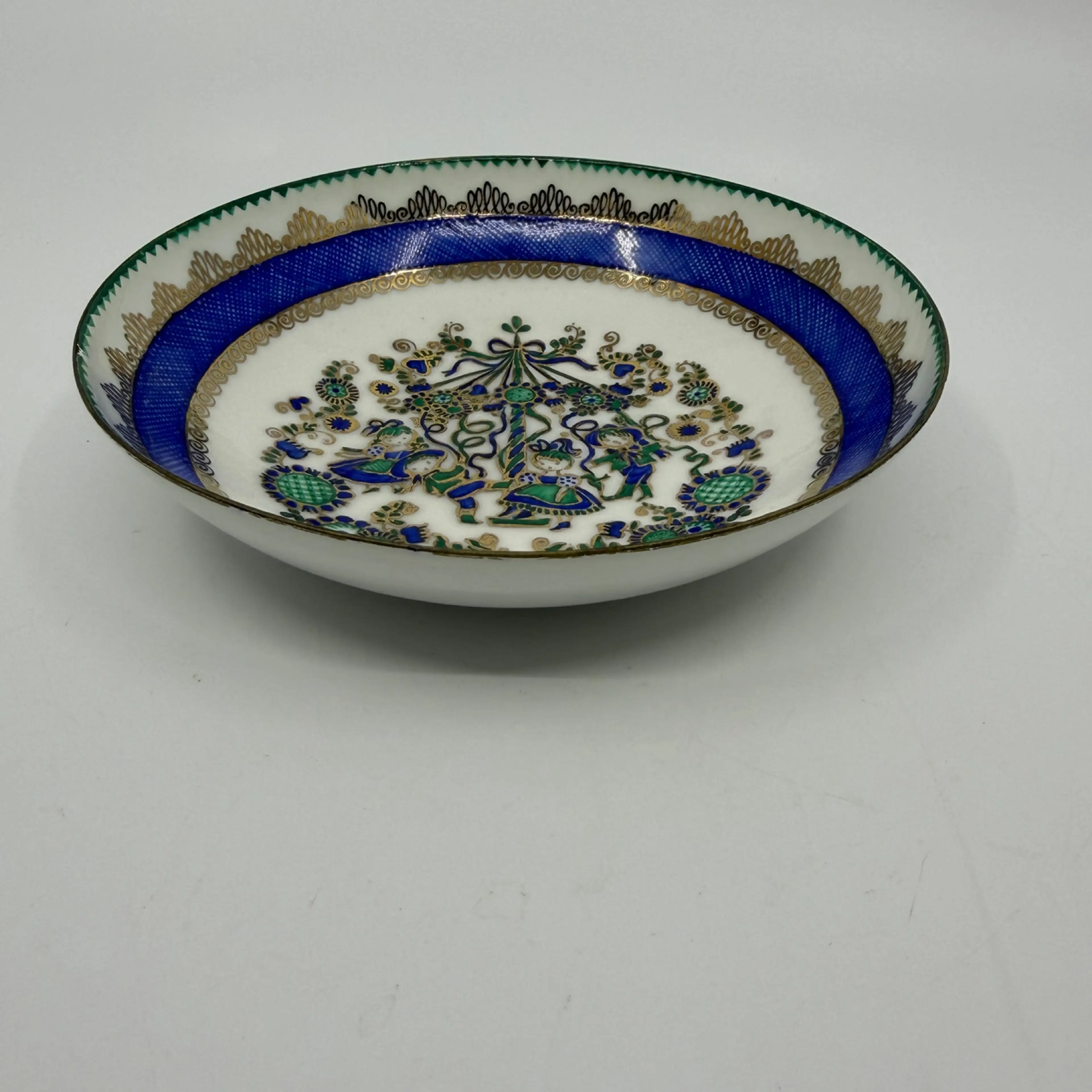 Image 4 of 6