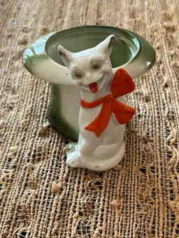 Vintage Porcelain Cat Trinket Pot