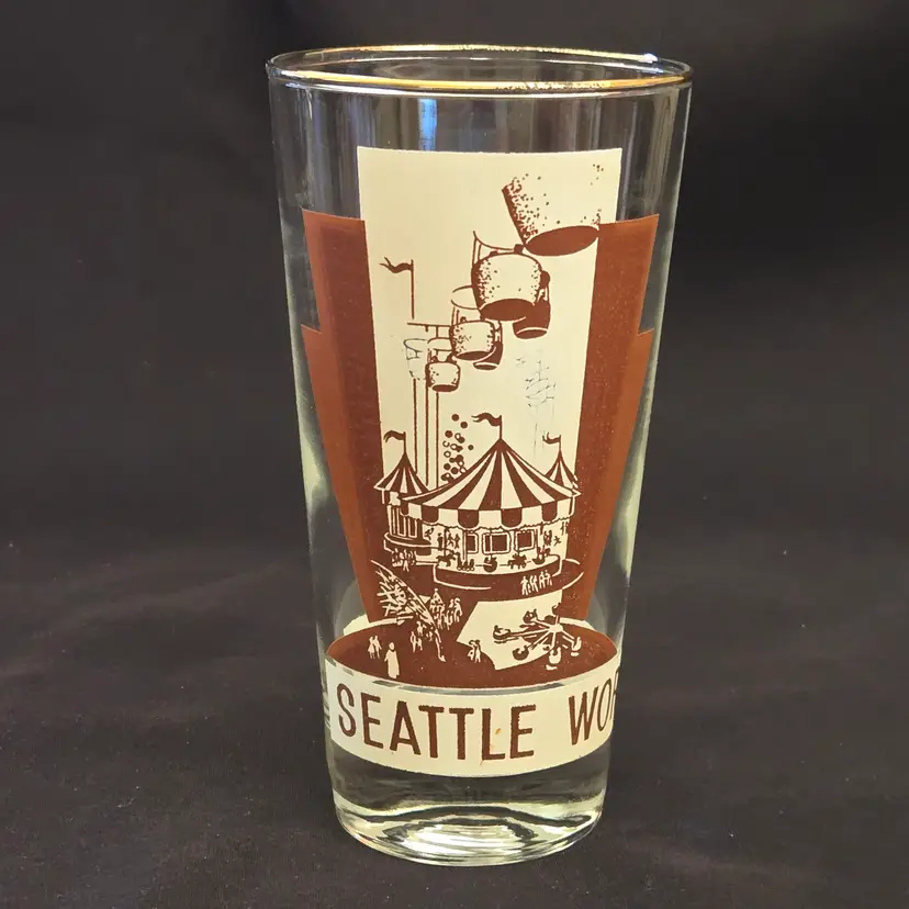 Seattle Worlds Fair Souvenir Glass Tumbler 1962 Gilt & White with Condition Issues