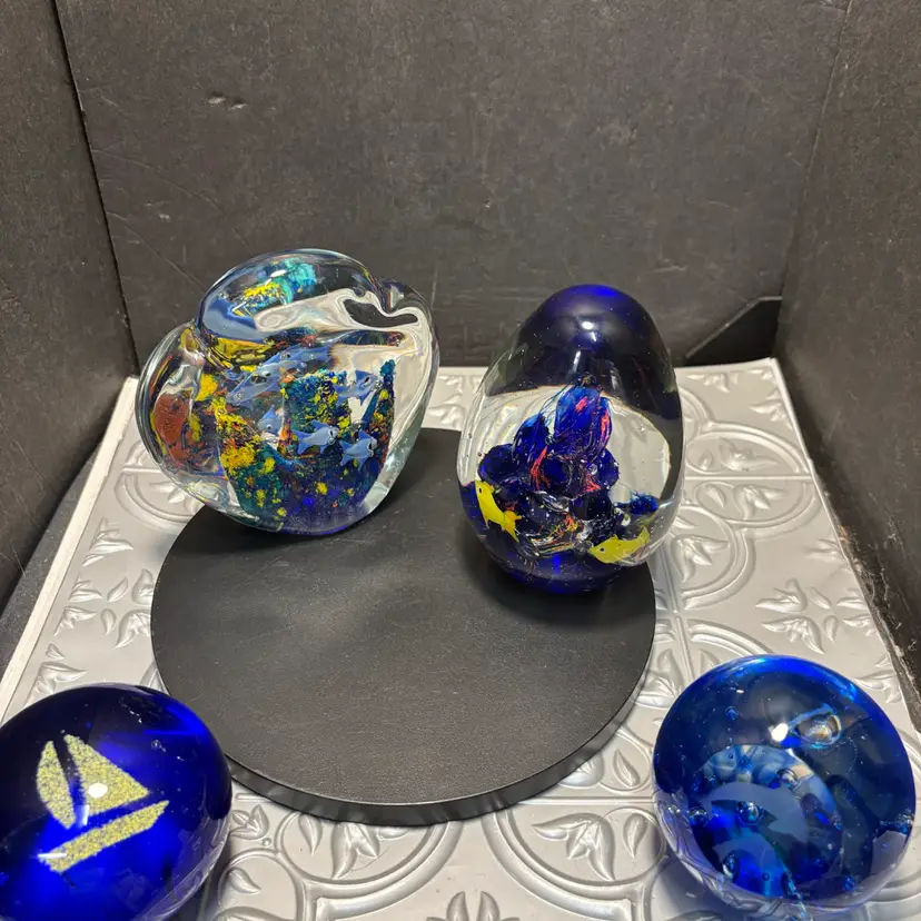 4 Vintage Fish N Nautical Paperweight Collection