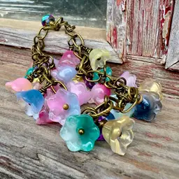 Czech Glass Tulip Bead  Bracelet On Ornate Antique Brass Chain 8”