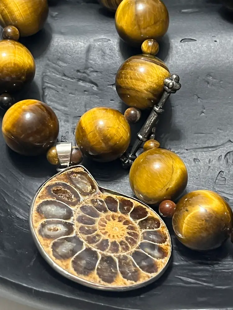 Large Tigers Eye Beaded Necklace 24” With Ammonite Pendant