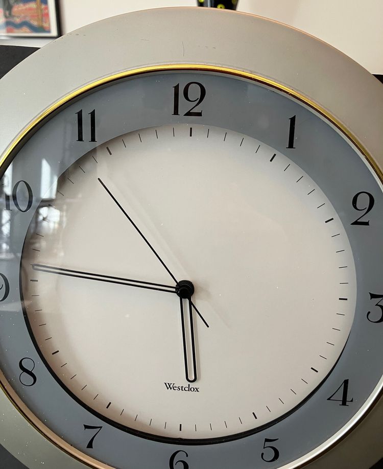 Vintage Westclox Wall Clock It works