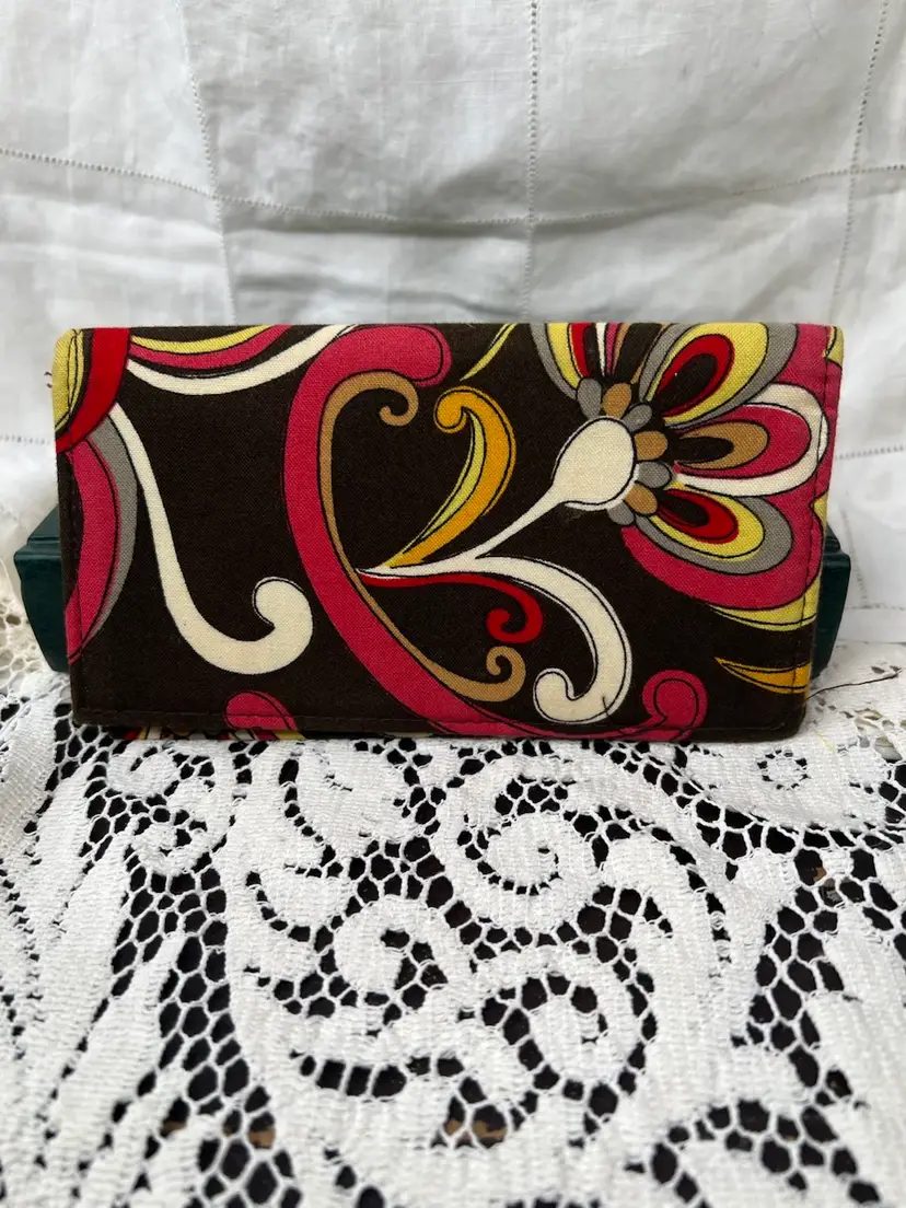 #01 117 Retired Vera Bradley Puccini Checkbook Cover 6.5" X 3.75"