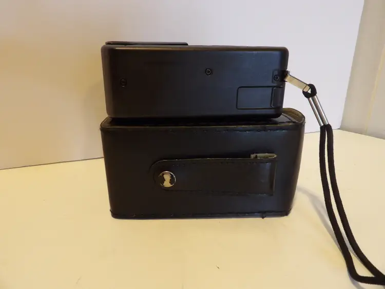 * Kodak TELE-EKTRA 1 110 Film Camera Fixed Focus Black 110 Film Format 13x17mm