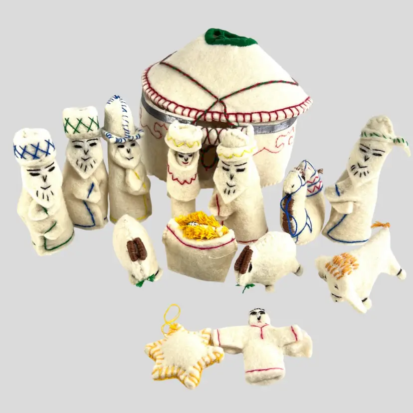 14-pc Sheep’s Wool Felt Nativity Set With Yurt. Hand-crafted & Embroidered In Central Asia (Kazakhstan Or Kyrgyzstan). Yurt 🛖 Is Also For Storage.