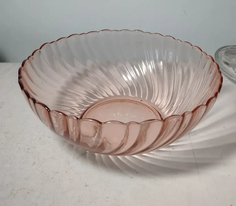 Vintage Arcoroc France Rosaline Pink Swirl Glass Serving Salad Bowl 9"