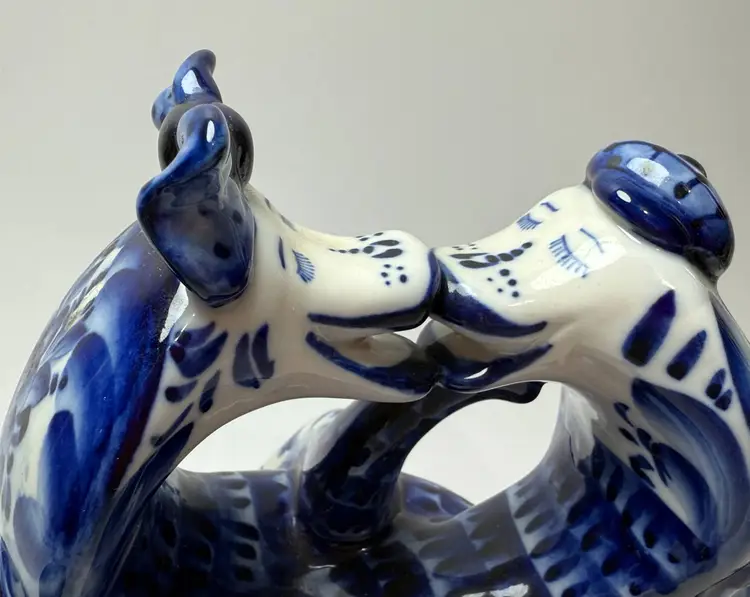 Vintage Russian Gzhel Porcelain Blue White Cobra Snakes Kissing Figurine Signed