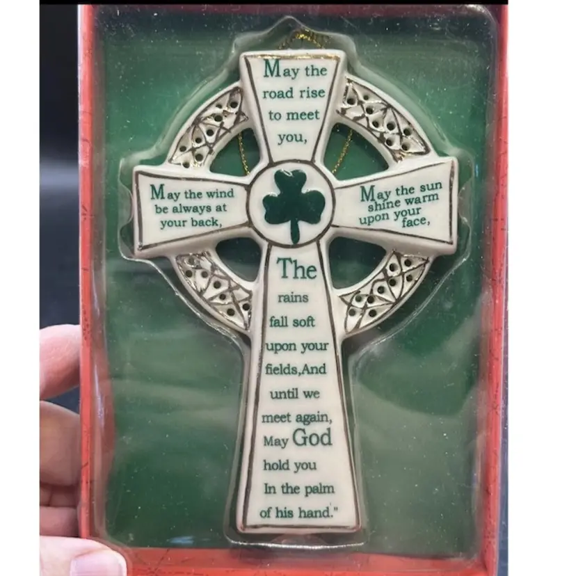 KURT ADLER Celtic Cross Irish Blessing/Quotes Ceramic Tree Ornament new in box.
