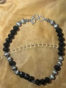 Black Beaded and Silver Tone Necklace Overall 17 in Costume Jewelry