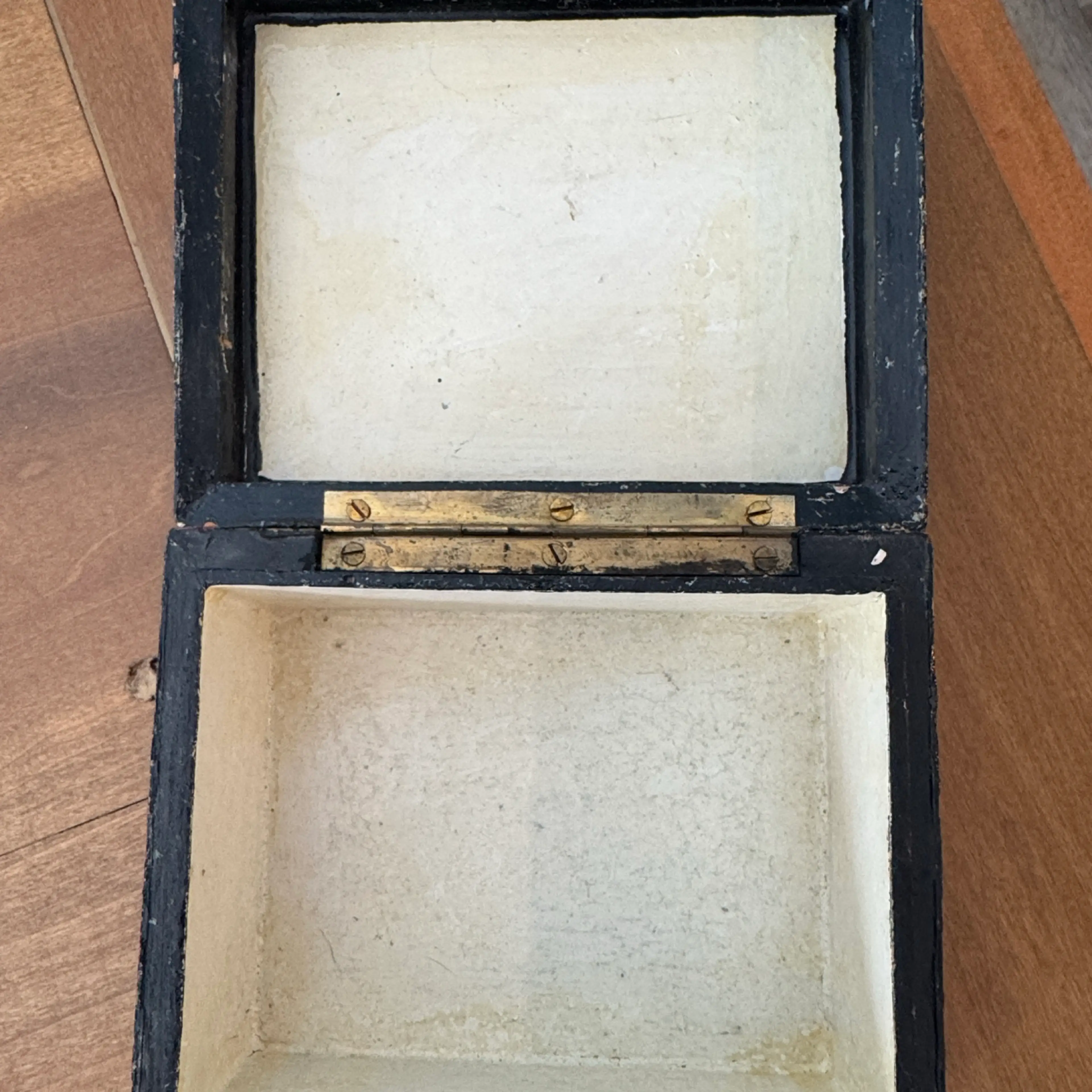 Image 4 of 11