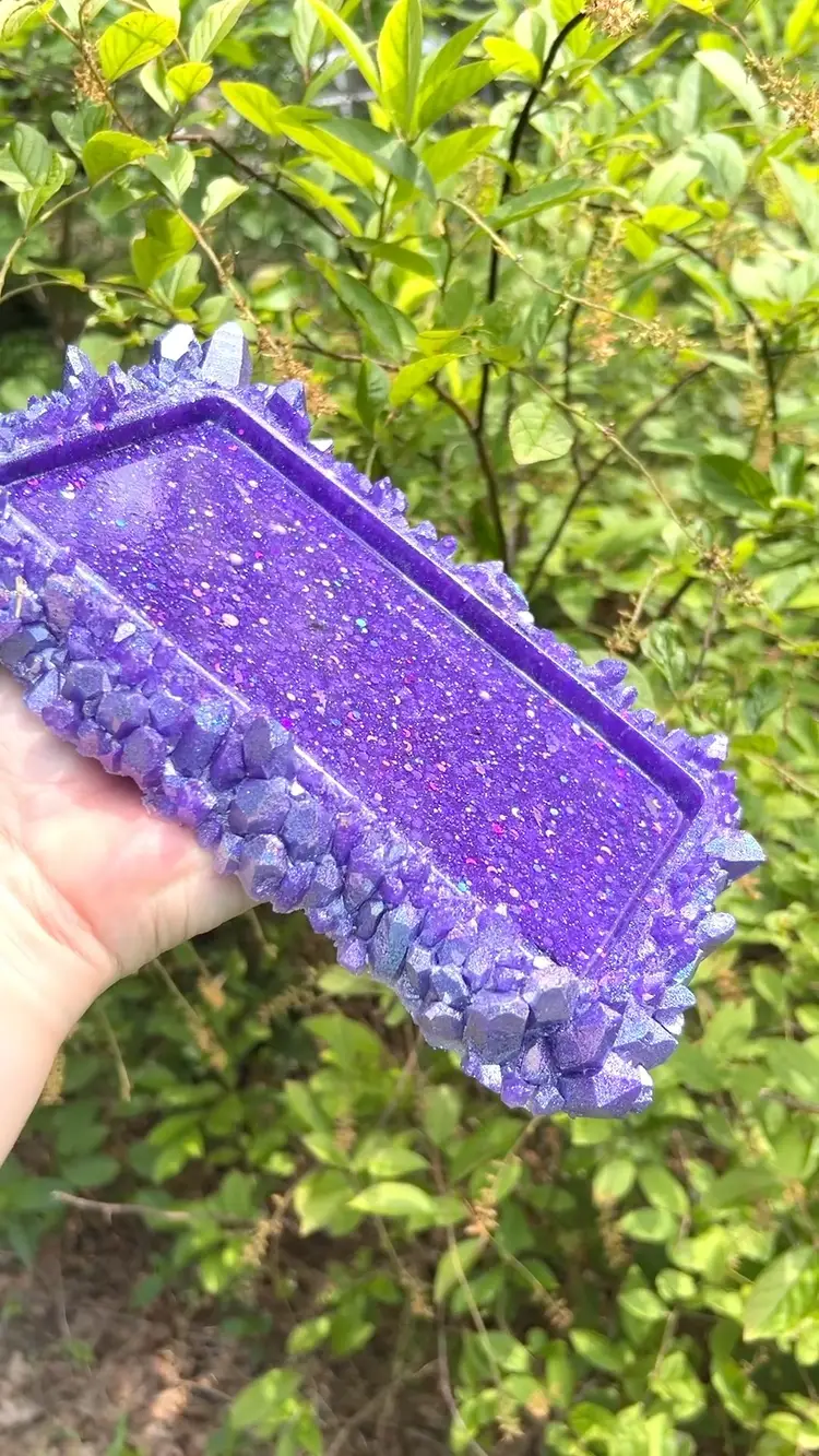 Purple Resin Crystal Edge LARGE Jewelry Tray Or Trinket Dish. Resin Art Handmade By Me! Size: 9-3/4” length x 6-1/2” width x 2” height at tallest crystals. Tray depth is 3/8”.