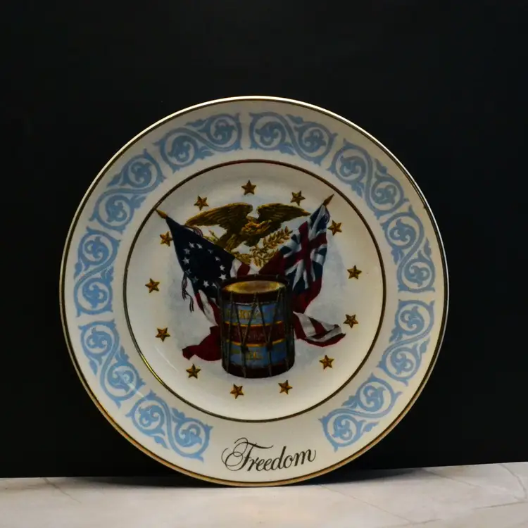 Avon Bicentennial Plate Wedgewood Vintage 1974 America's 250th Celebration Decor