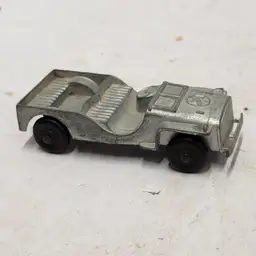 Vintage Tootsietoy Tootsie Toy Green Willys Jeep Diecast Toy Car W Hitch