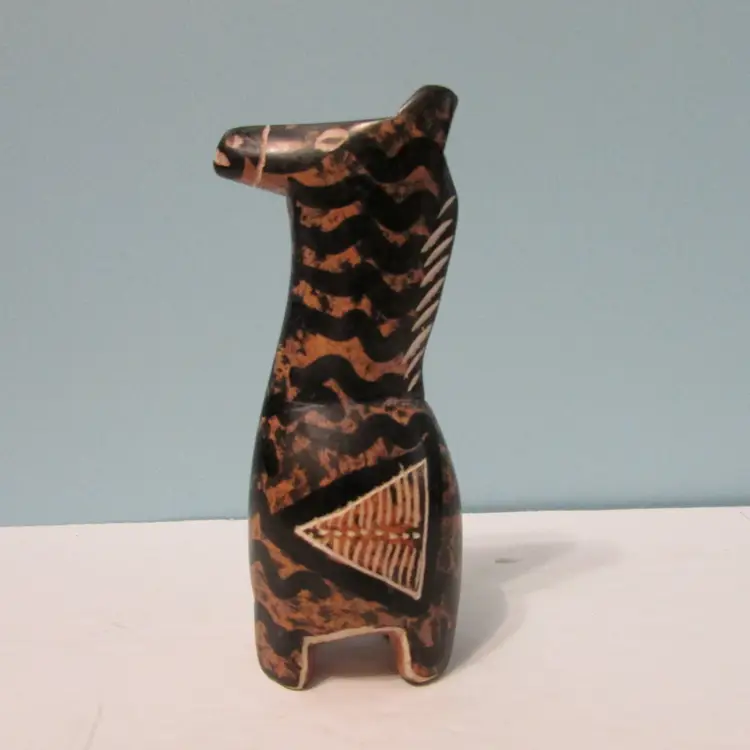 vintage carved soapstone figure giraffe signed jungle safari animal