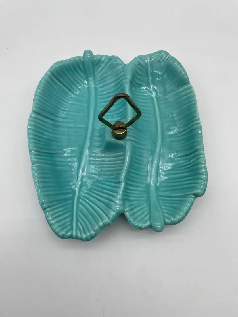 Vintage California USA Pottery Aqua Colored Double Leaf #143 Dish Tray