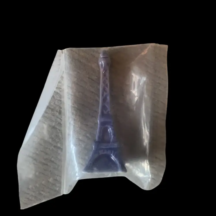 Wade Eiffel Tower 3/4 X 2 Inches