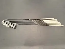 Adams A7 Irons 5-PW Graphite 85g Stiff Flex