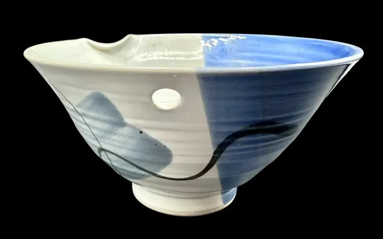 Signed Jerry Polarri Studio Art Pottery Ramen Noodle Soup Bowl Chopstick Rest