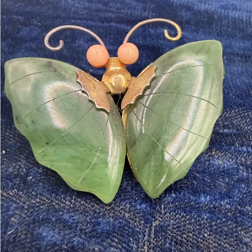Vintage Nephrite Jade Butterfly Brooch Gold Tone Green Gemstone Summer Insect Bug