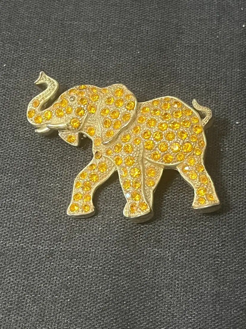 Vintage Goldtone Rhinestone Elephant Pendant Brooch