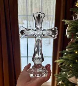 #01 - Lead Crystal Cross