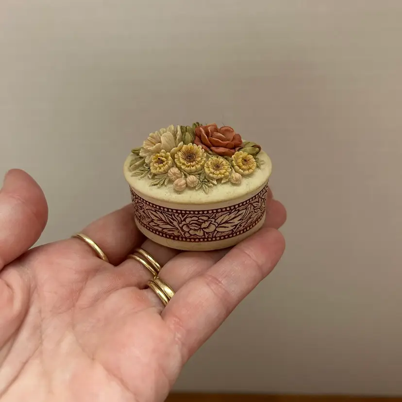 Trinket Box With Flowers On It