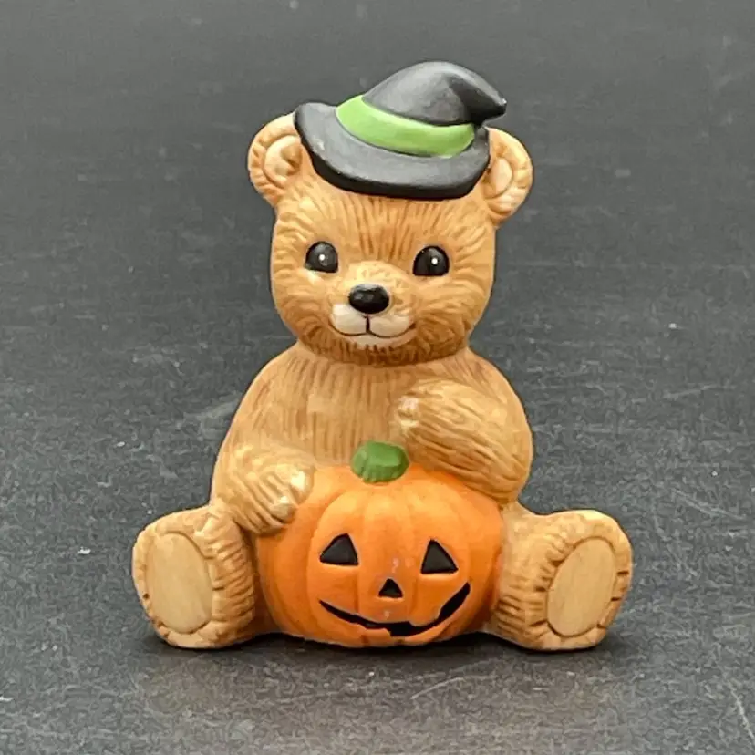 Homco #1413 October Bear of the Month Figurine Halloween Pumpkin VTG Miniature