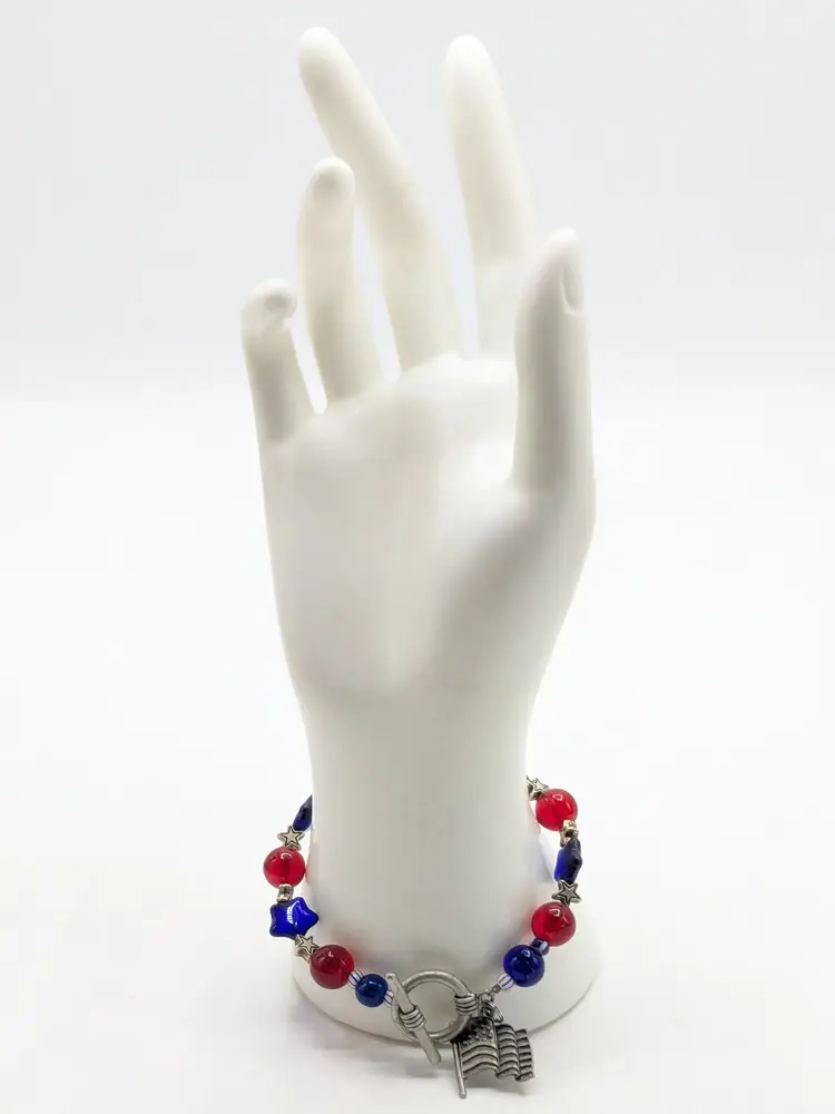 Patriotic USA Charm Bracelet Beaded with Stars and Flag Red White Blue