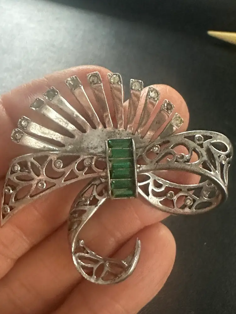 Vintage WL Sterling retro Modern Bow Pin Green Baguette Stones 2 1/2 inches